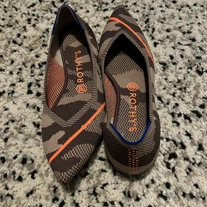 Rothy’s The Point Taupe Camo